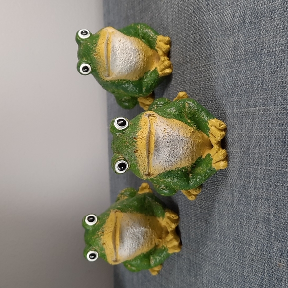 Resin Whimsical Garden Frog Frogs Toads Amphibians Figures Statues Home Accents - Picture 2 of 7